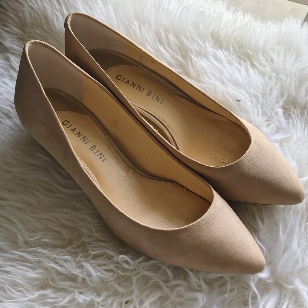 Gianni Bini Kitten Suede Heel